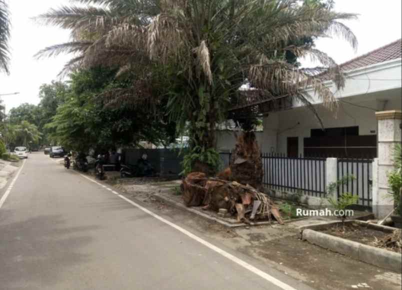dijual rumah jl cempaka putih tengah xv