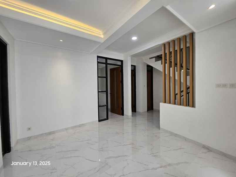 dijual rumah jl cinere raya cinere