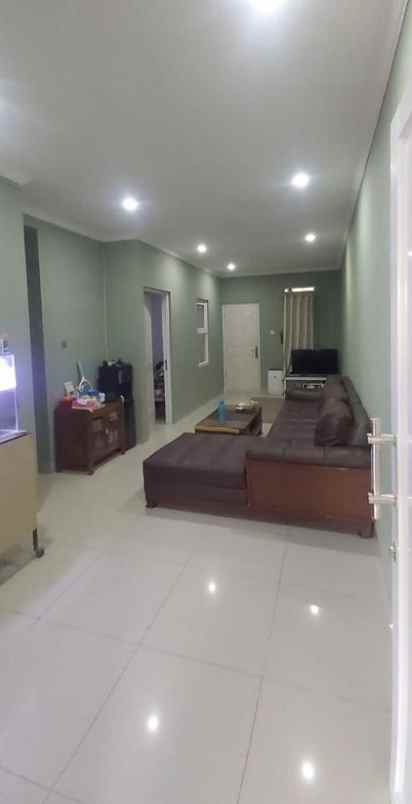 dijual rumah jl cisaraten kulon bandung