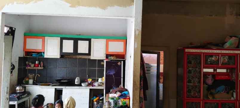 dijual rumah jl imam munandar