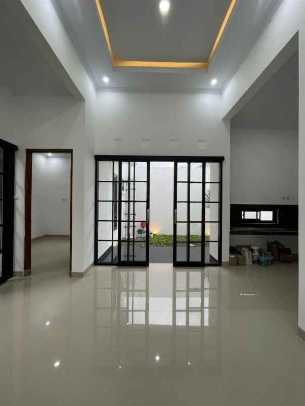 dijual rumah jl kaliurang km 12