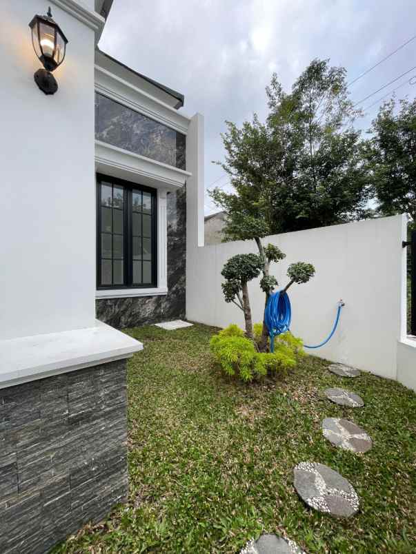 dijual rumah jl kaliurang km 12