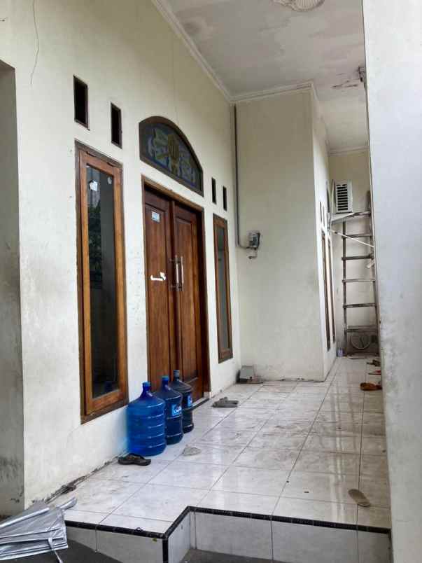 dijual rumah jl kesehatan raya kuningan semarang utara