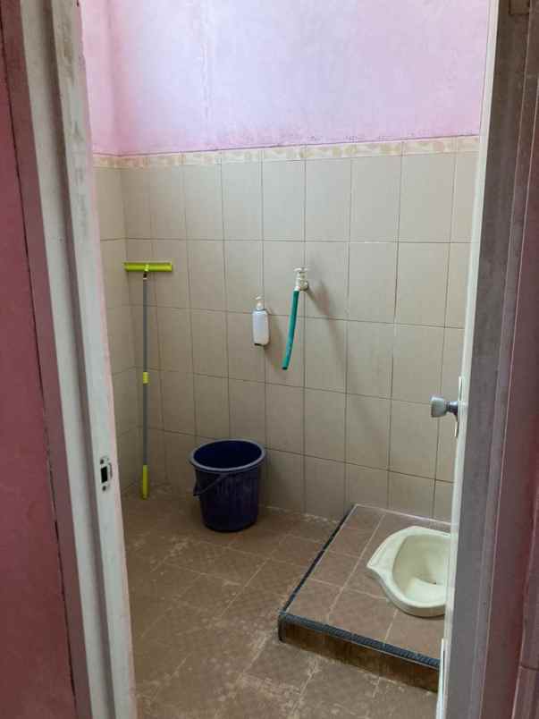 dijual rumah jl kesehatan raya kuningan semarang utara