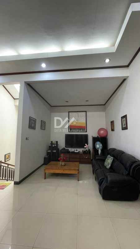 dijual rumah jl kucica pondok aren bintaro