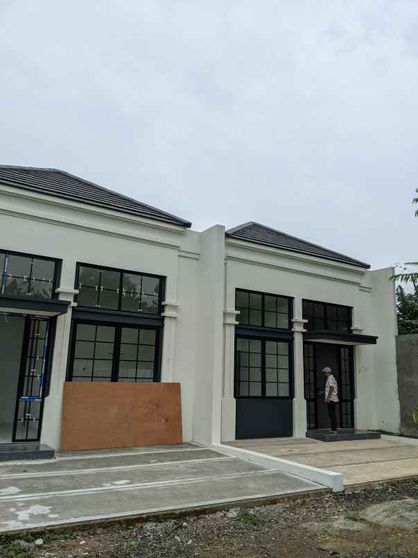 dijual rumah jl manunggal perigi