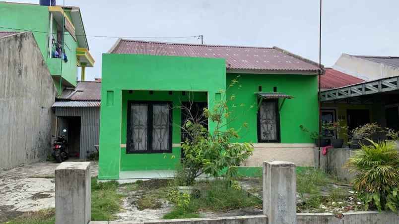 dijual rumah jl melati