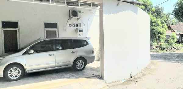 dijual rumah jl pandanaran gang mars