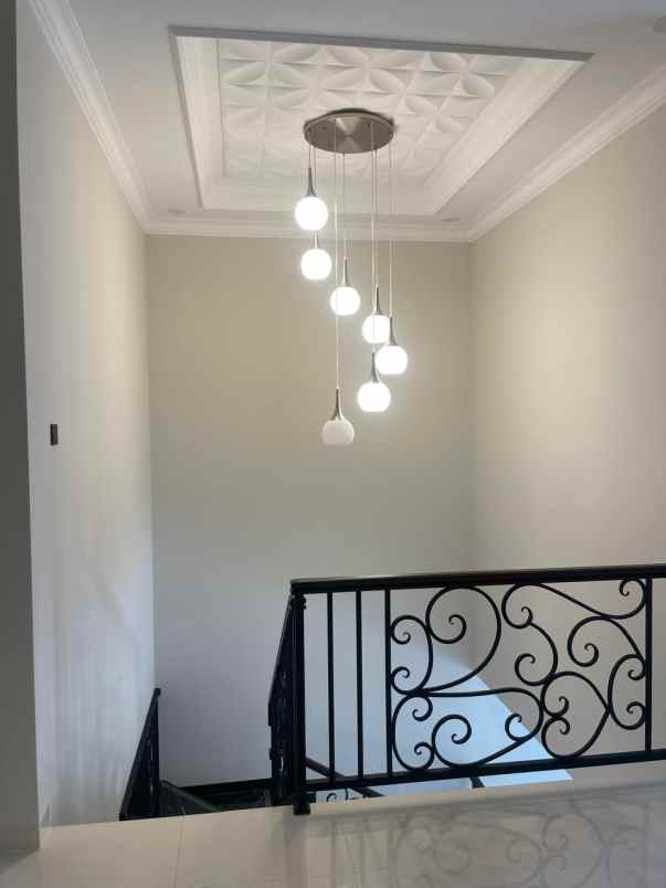 dijual rumah jl pondok bambu duren