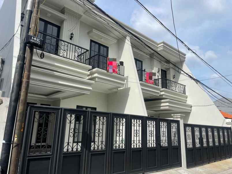 dijual rumah jl pondok bambu duren