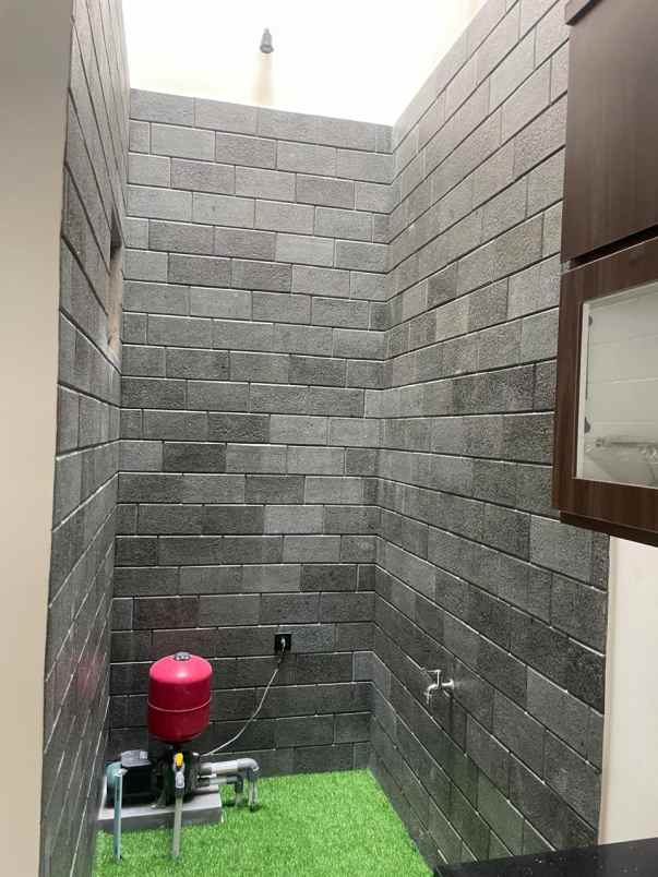 dijual rumah jl pondok bambu duren