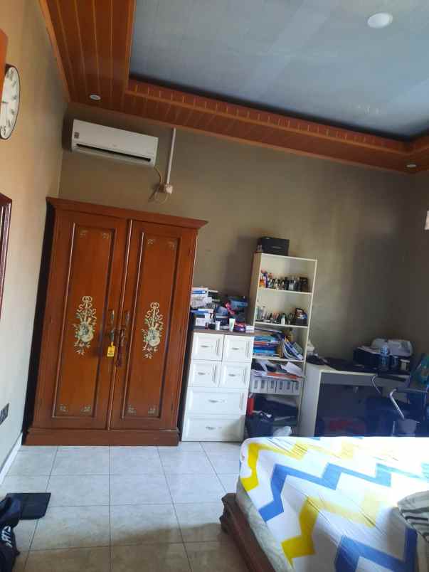 dijual rumah jl pondok bambu duren