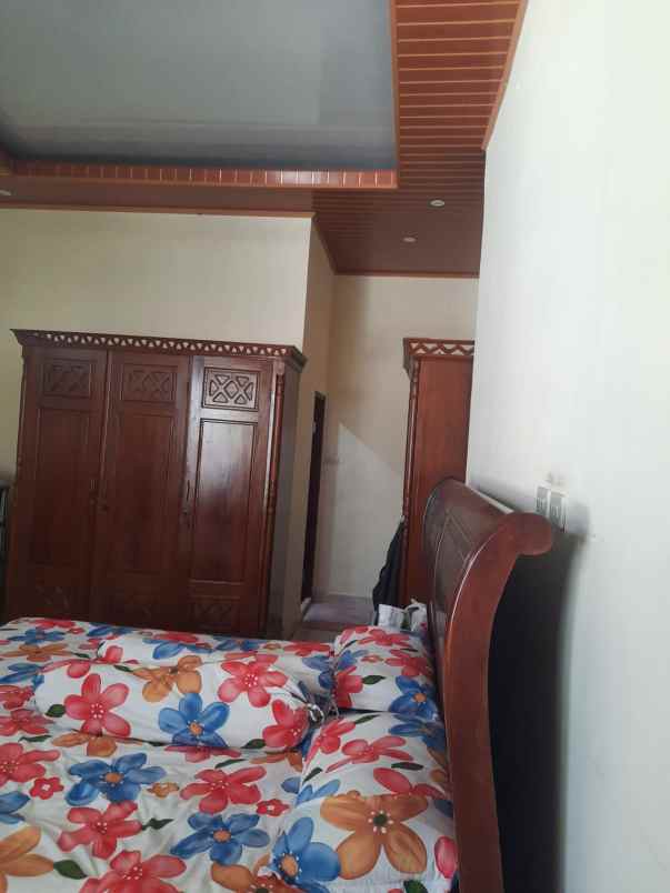 dijual rumah jl pondok bambu duren