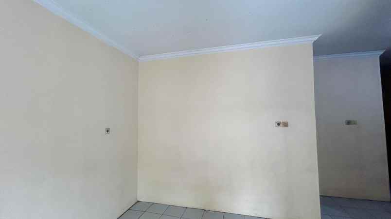 dijual rumah jl raya ciater