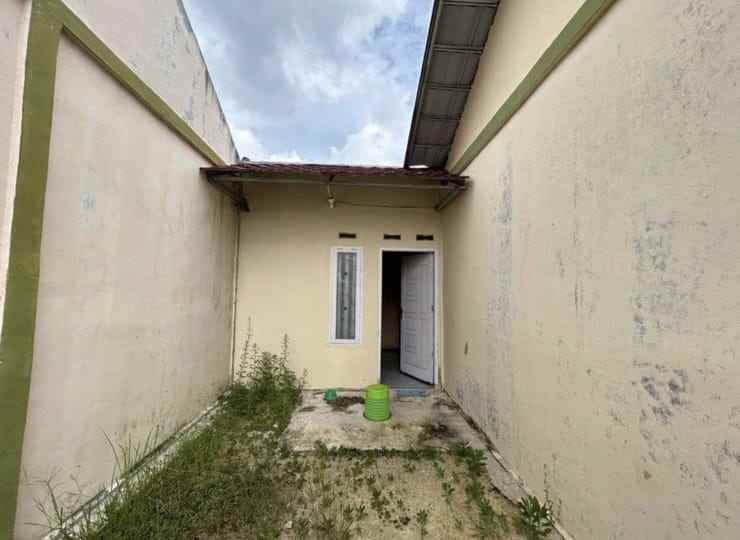dijual rumah jl uka