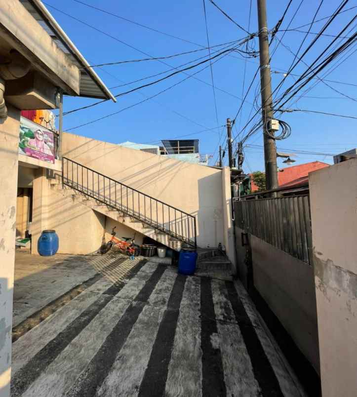 dijual rumah jl wijaya no 18 lembah