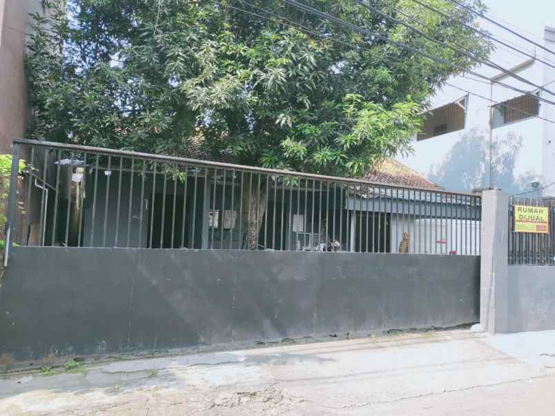 dijual rumah jln lebak asih rt 06 rw 04