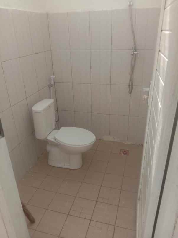 dijual rumah jln mulawarman gg julak