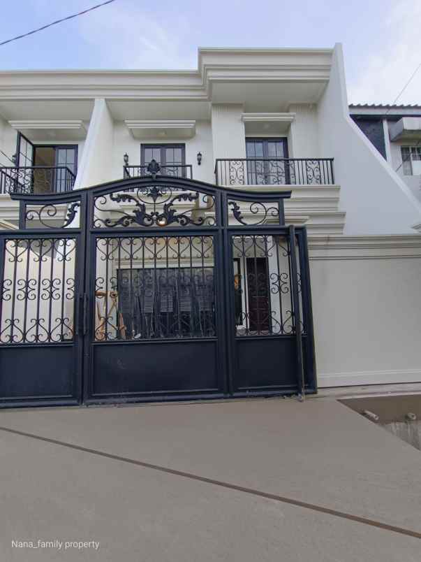 dijual rumah jln raya joglo kembangan