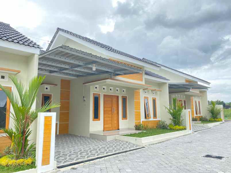 dijual rumah kadisoko purwomartani