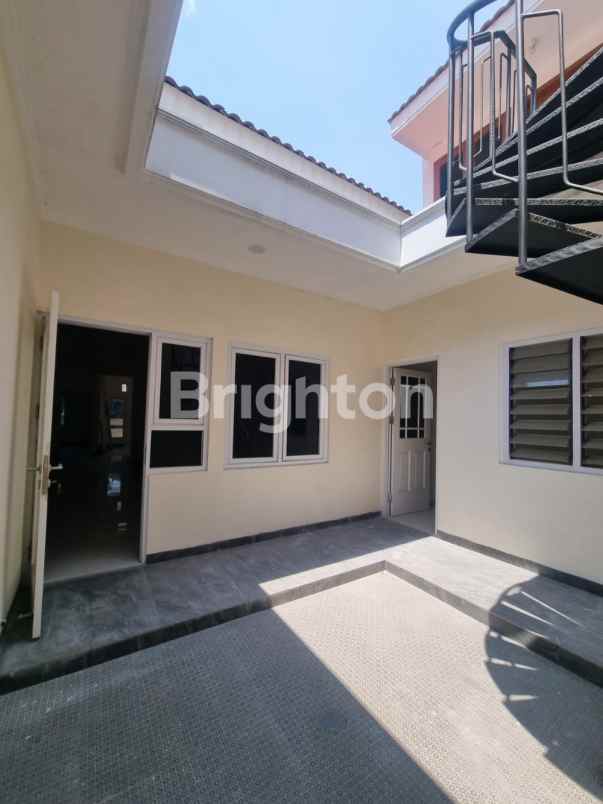 dijual rumah karang empat