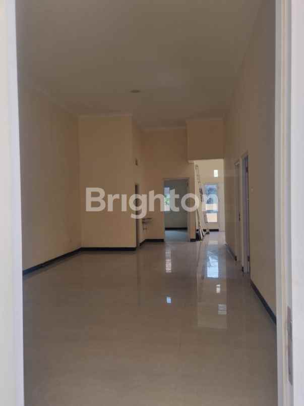 dijual rumah karang empat