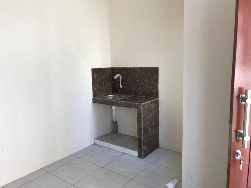dijual rumah karangploso
