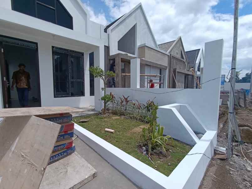 dijual rumah kebondalem lor prambanan