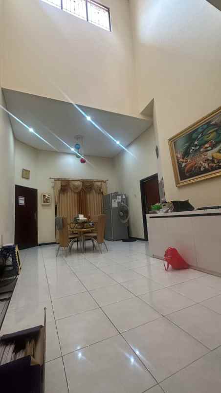 dijual rumah kebraon indah