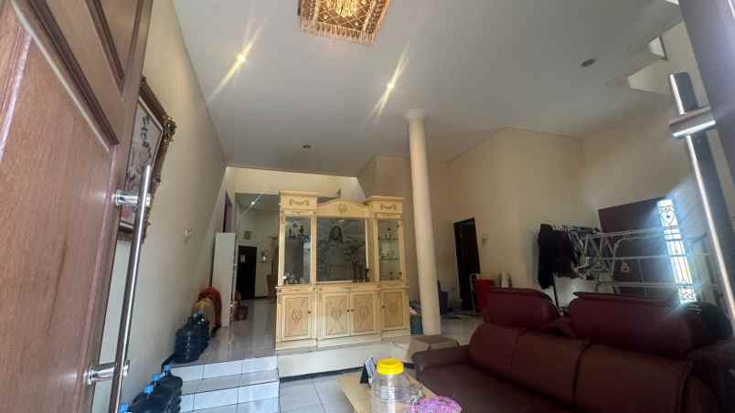 dijual rumah kebraon indah