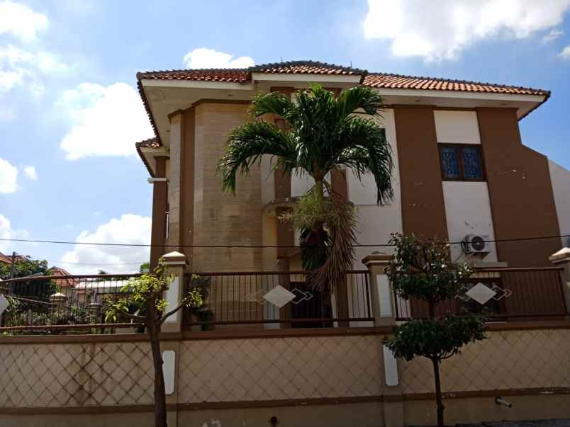 dijual rumah kebraon indah