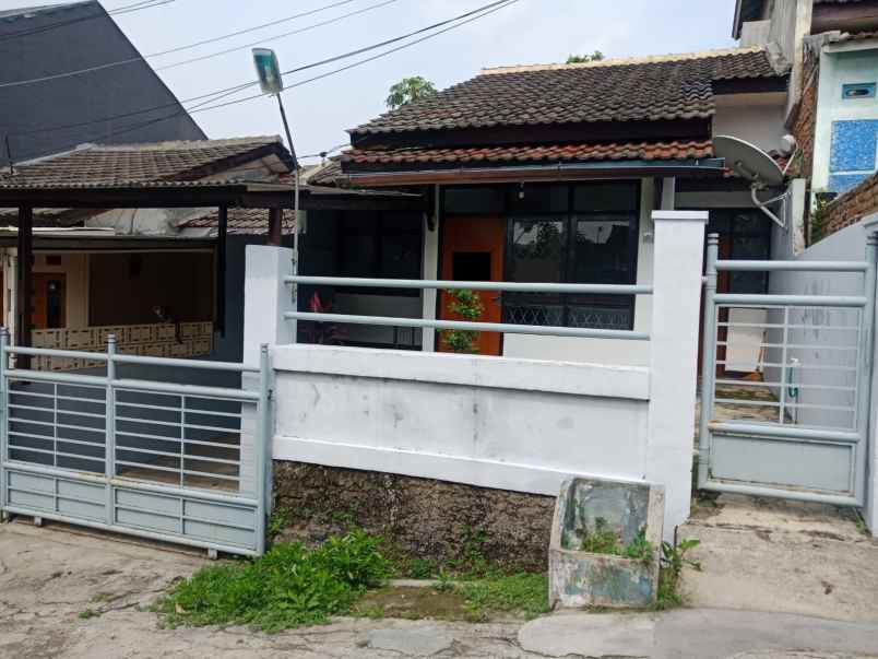 dijual rumah kec cimahi utara