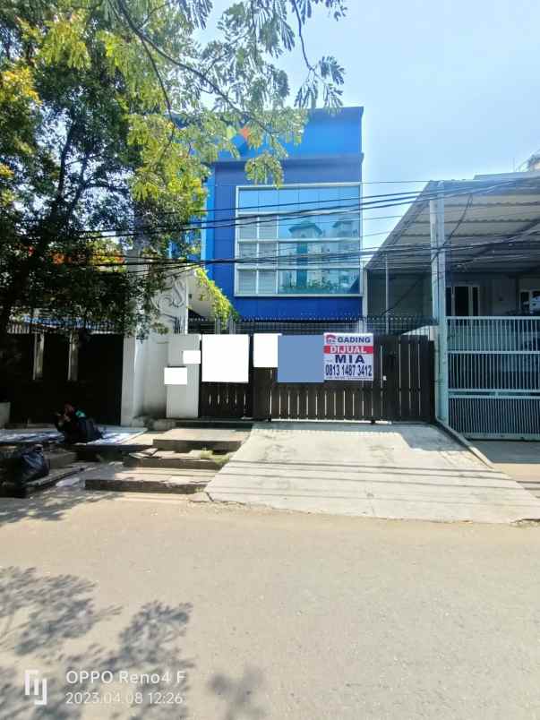 dijual rumah kelapa gading