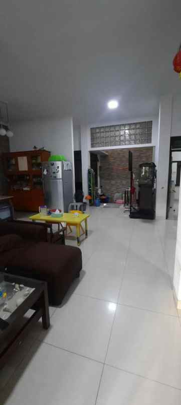 dijual rumah kelapa gading
