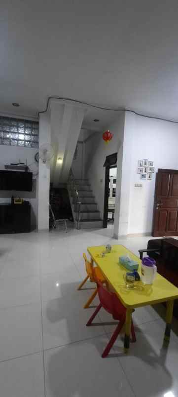 dijual rumah kelapa gading
