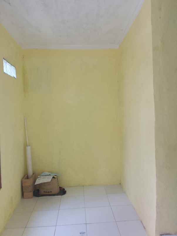 dijual rumah kelurahan pondok kacang