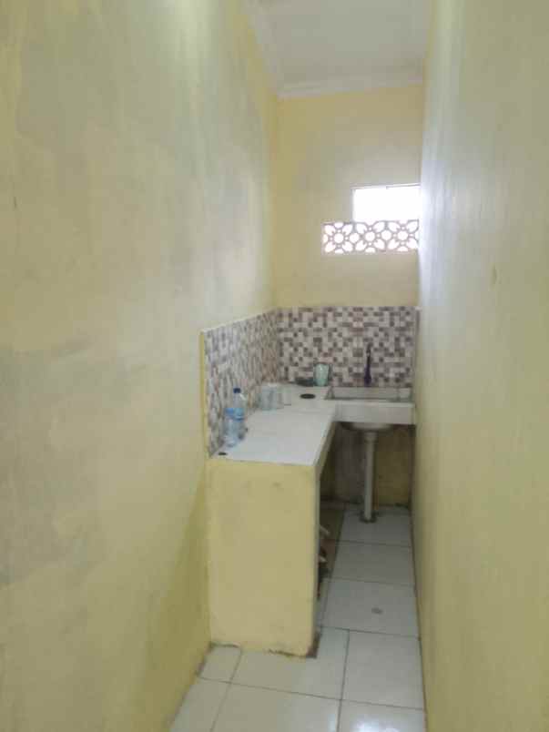 dijual rumah kelurahan pondok kacang