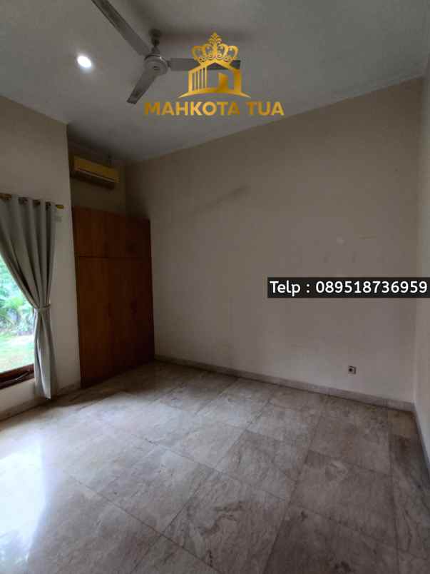 dijual rumah kemang