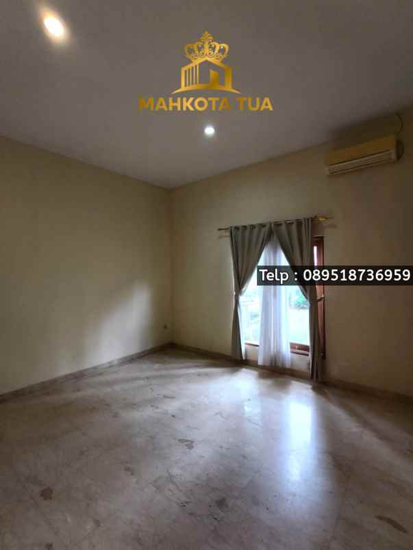 dijual rumah kemang