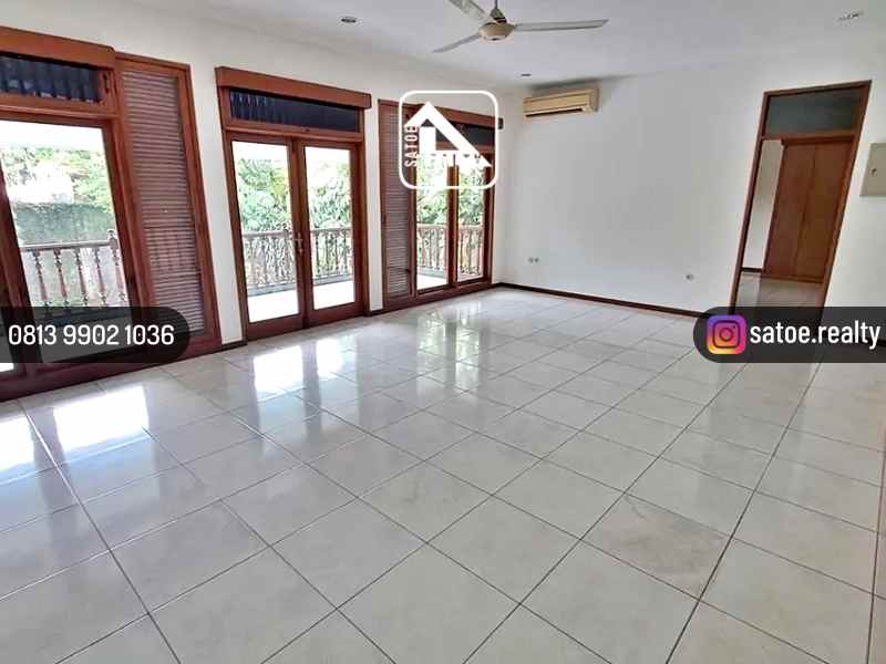 dijual rumah kemang utara bangka