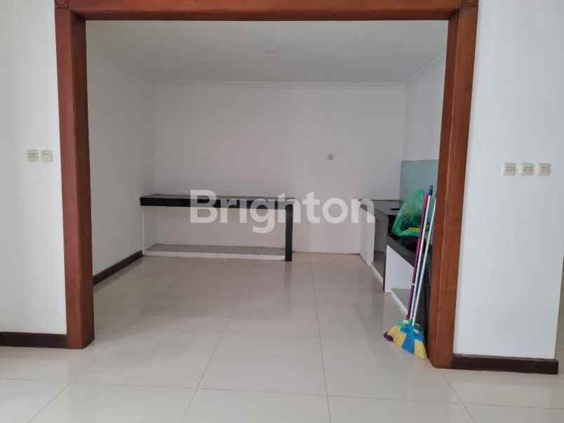 dijual rumah kertajaya indah
