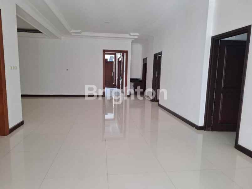 dijual rumah kertajaya indah