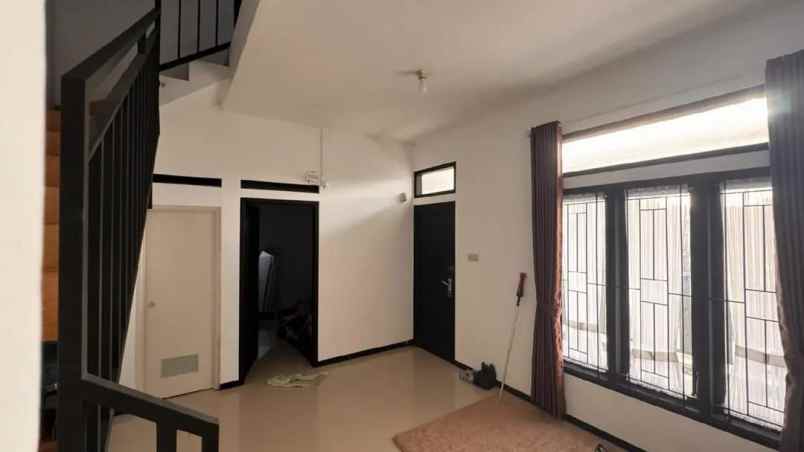 dijual rumah komp sanggar meubeul cinunuk