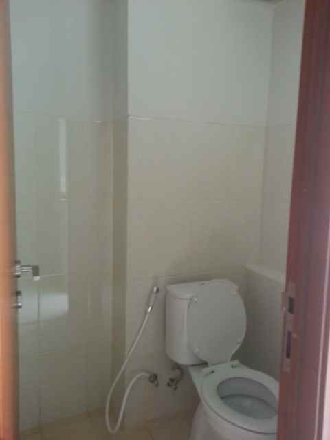 dijual rumah komp villa japos jalan