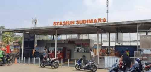 dijual rumah komplek bukit nusa indah