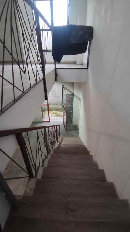 dijual rumah komplek di pisangan ciputat timur tangsel