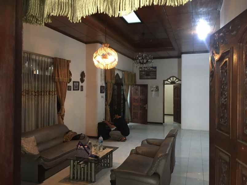 dijual rumah komplek kavling al