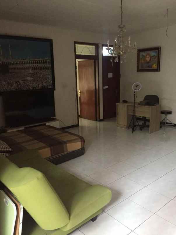 dijual rumah komplek parakan asri