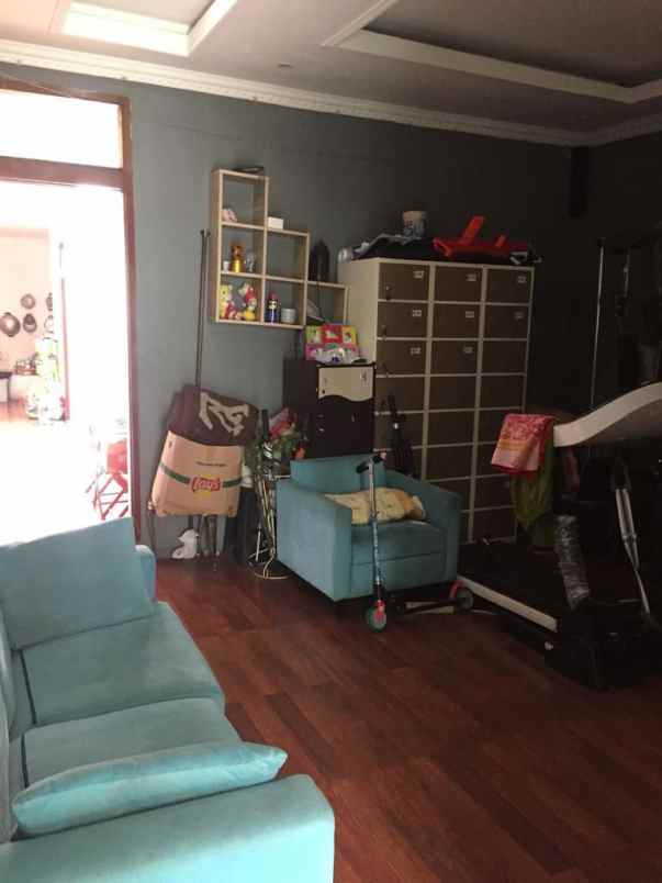 dijual rumah komplek parakan asri