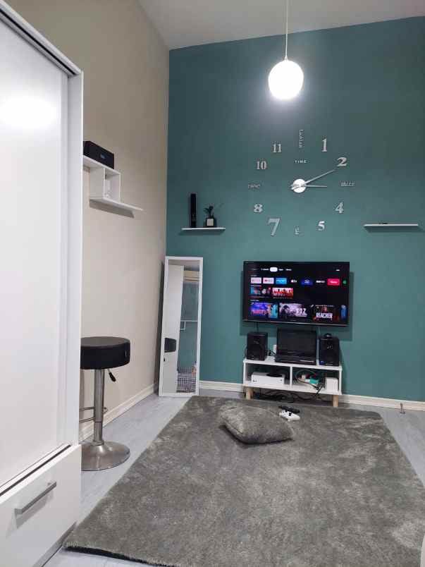 dijual rumah komplek pt hii kelapa